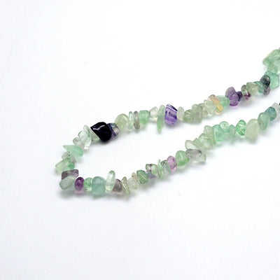 אבני חן בחיתוך צ'יפס פלואוריט 8-5 מ"מ, כ-80 ס"מ בשורה