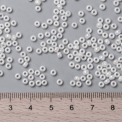 חרוזים יפנים מיוקי בצבע לבן פנינה, 3 מ"מ, חור 1 מ"מ - 10 גרם בחבילה (כ420 חרוזים)