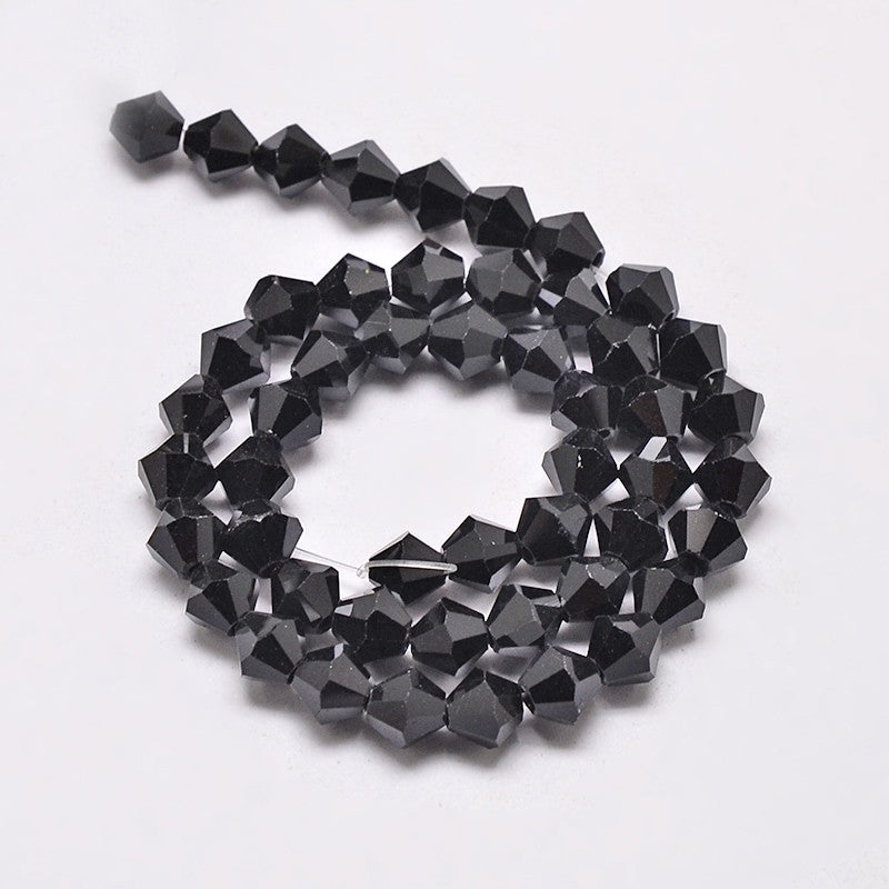 חרוזי זכוכית חיתוך יהלום 4 מ"מ בצבע שחור